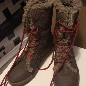 Brown wool lined boots